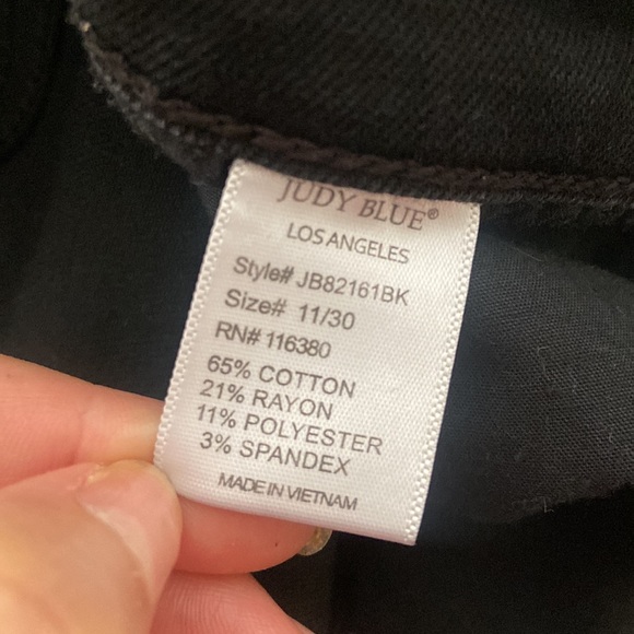 Judy blue boyfriend fit jeans - Picture 5 of 5